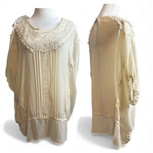 Arden B Cream Lace Blouse